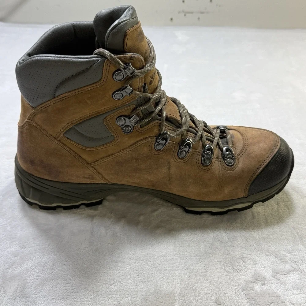 Vasque St. Elias GTX Gore-Tex Hiking Boots Men's 11 Brown Vibram Leather 7162M